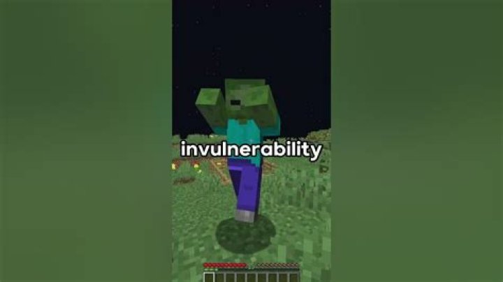 How to be invincible in minecraft