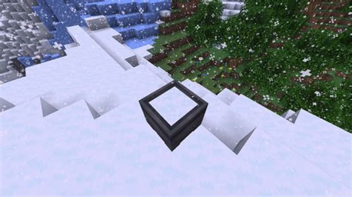 How to escape powdered snow in minecraft