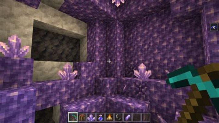 How to find amethyst geodes in minecraft
