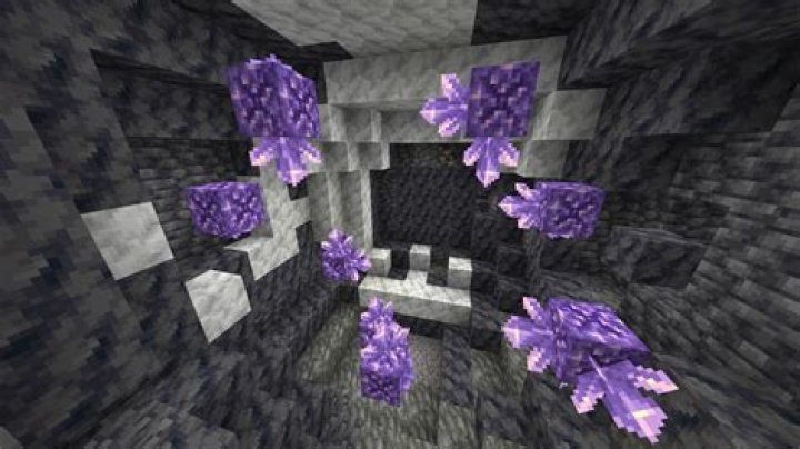 How to find an amethyst geode minecraft