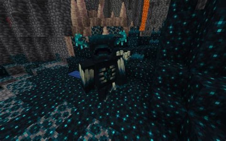 How to find the warden in minecraft