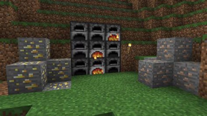 How to light a furnace in minecraft