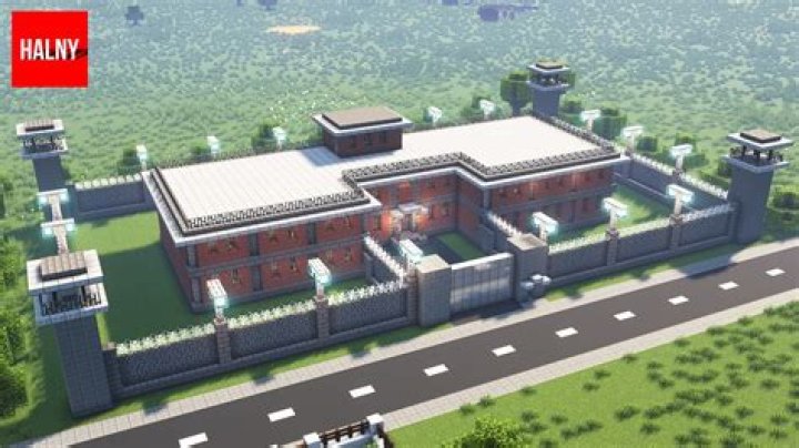 How to make a jail in minecraft