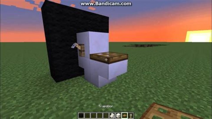 How to make a toilet in minecraft