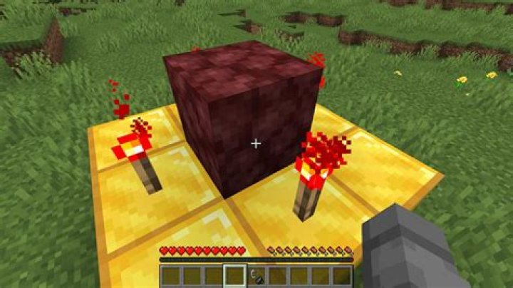 How to summon a block in minecraft